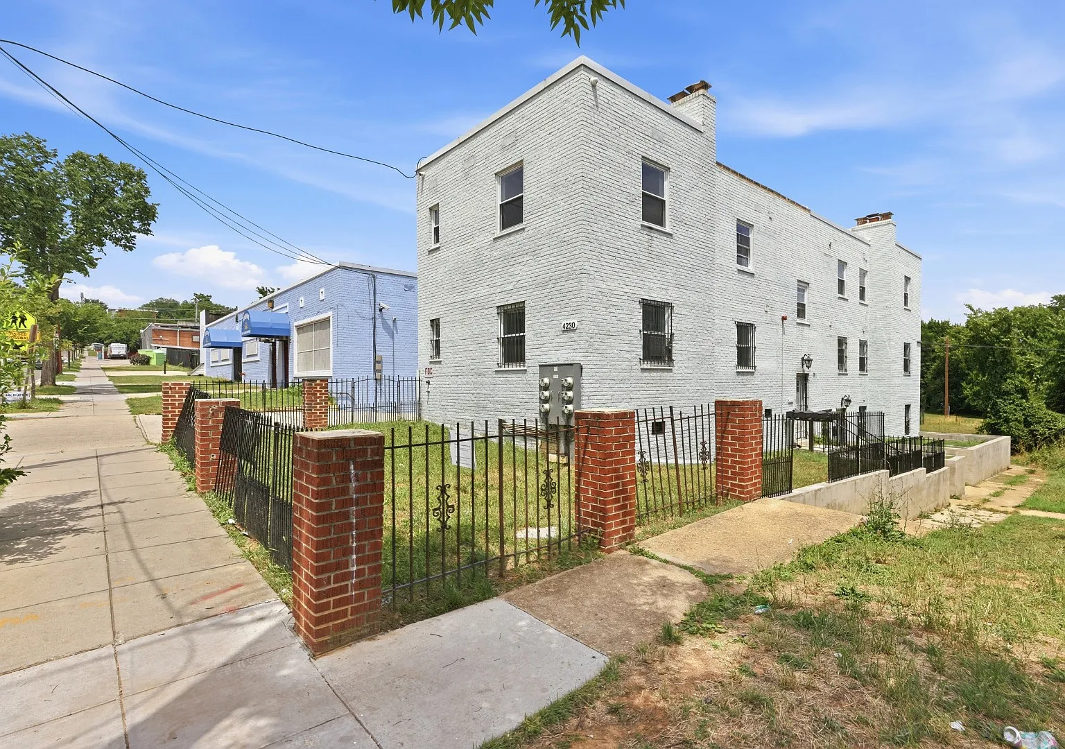 4230 6th St SE - Unit 3 — Photo 1