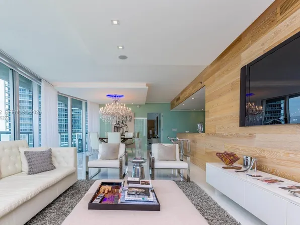 465 Brickell Ave APT 2301, Miami, FL 33131