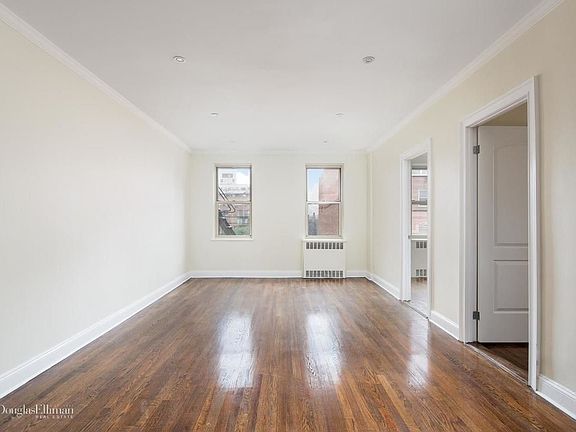 3rd image of 330 E 63rd St APT 6G