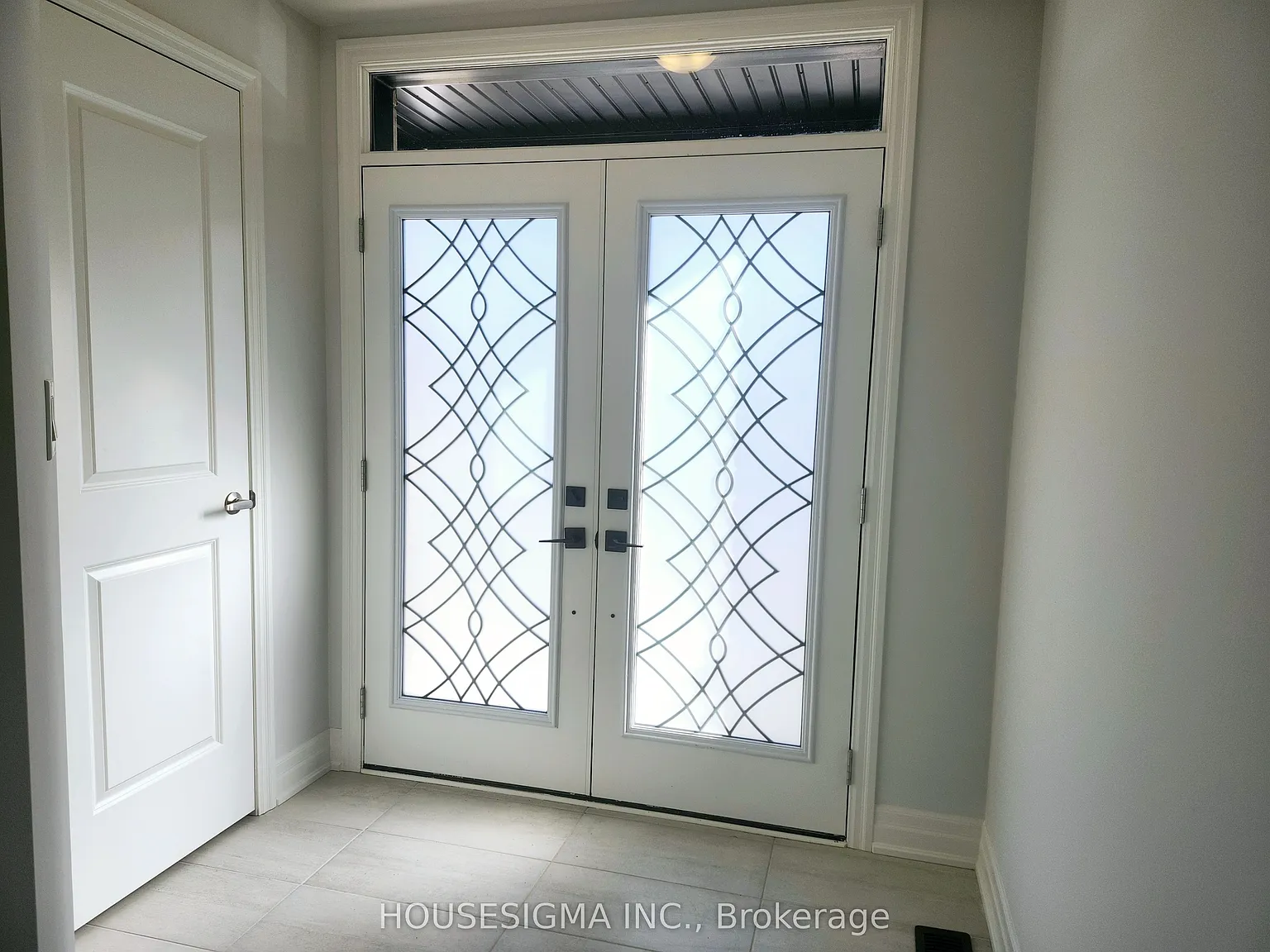 4 bed, $2,850 — Photo 4