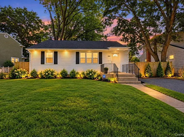180 E Booker Avenue, Wyandanch, NY 11798