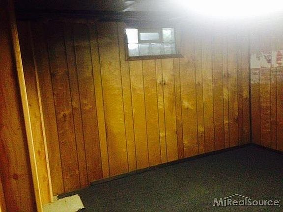 5th image of 1718 Elm St