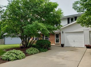 417 Apollo Dr, Joliet, IL