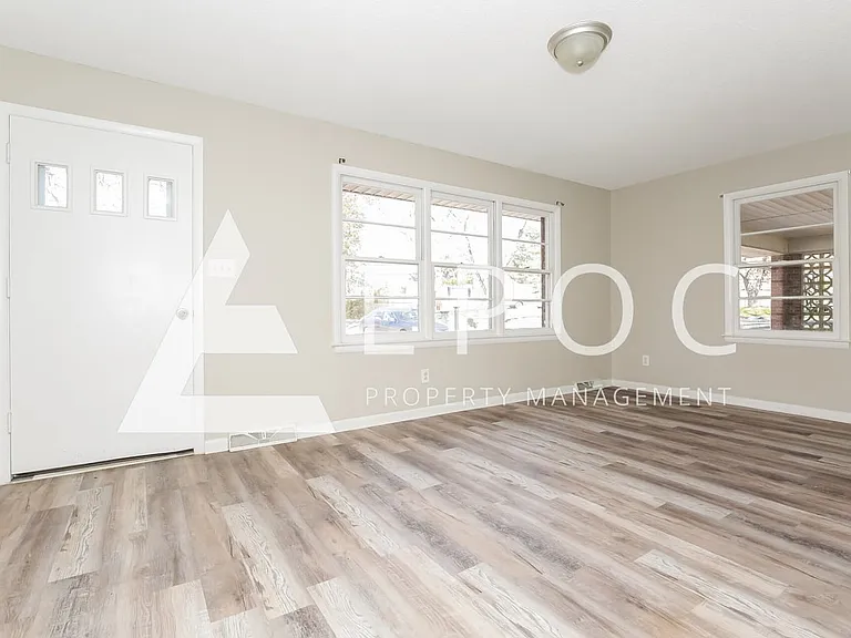 1619 Lexington Ave — Photo 11