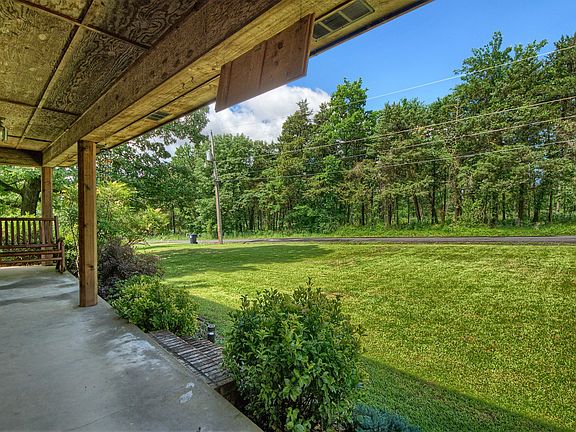 4th image of 30 West Dr