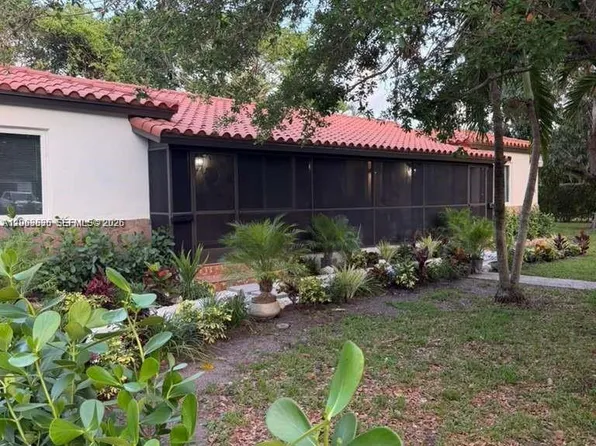 11201 NE 10th Ave, Miami, FL