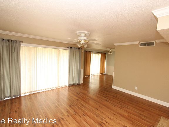 5th image of 204 Sonora Dr