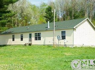 12776 S Hemlock Ave, Sand Lake, MI 49343