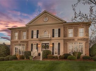 2205 Highland Forest Dr, Waxhaw, NC 28173
