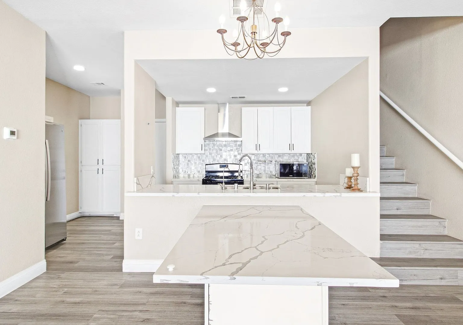 Charming 3-Bedroom Home with Modern Updates & Easy-Care Backyard — Photo 1