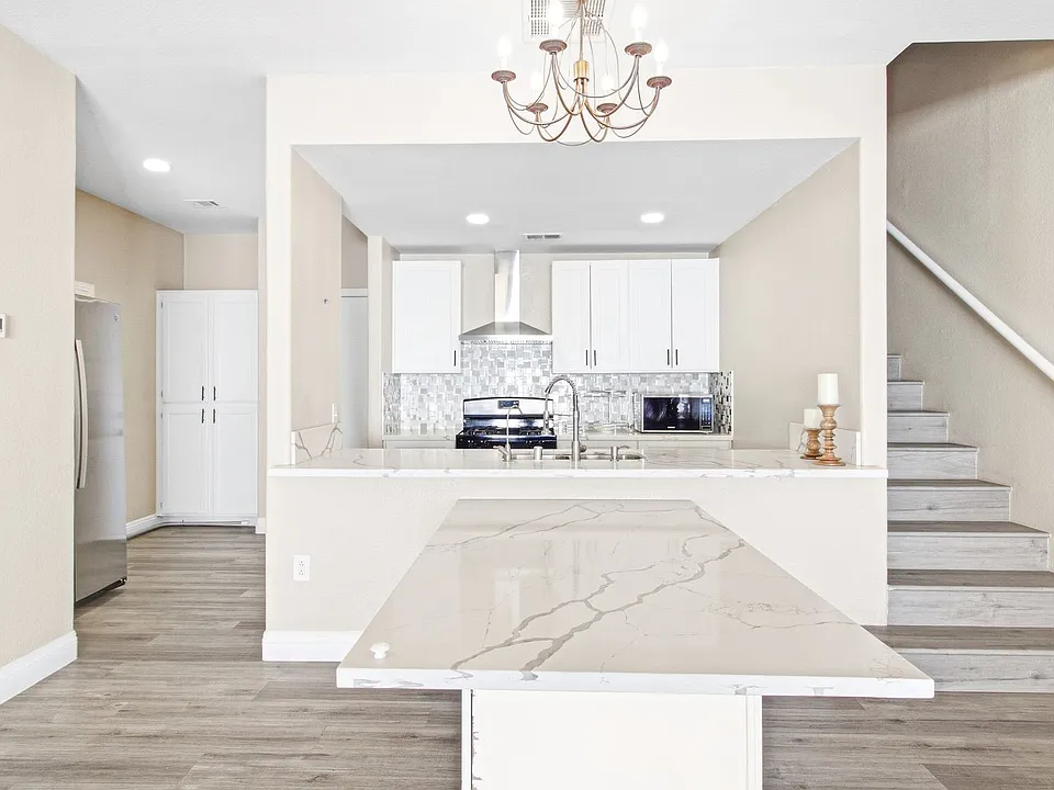 1475 Reef Ridge Ct
