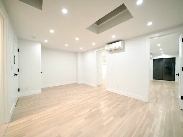 188 West 9th Street image 5 of 16