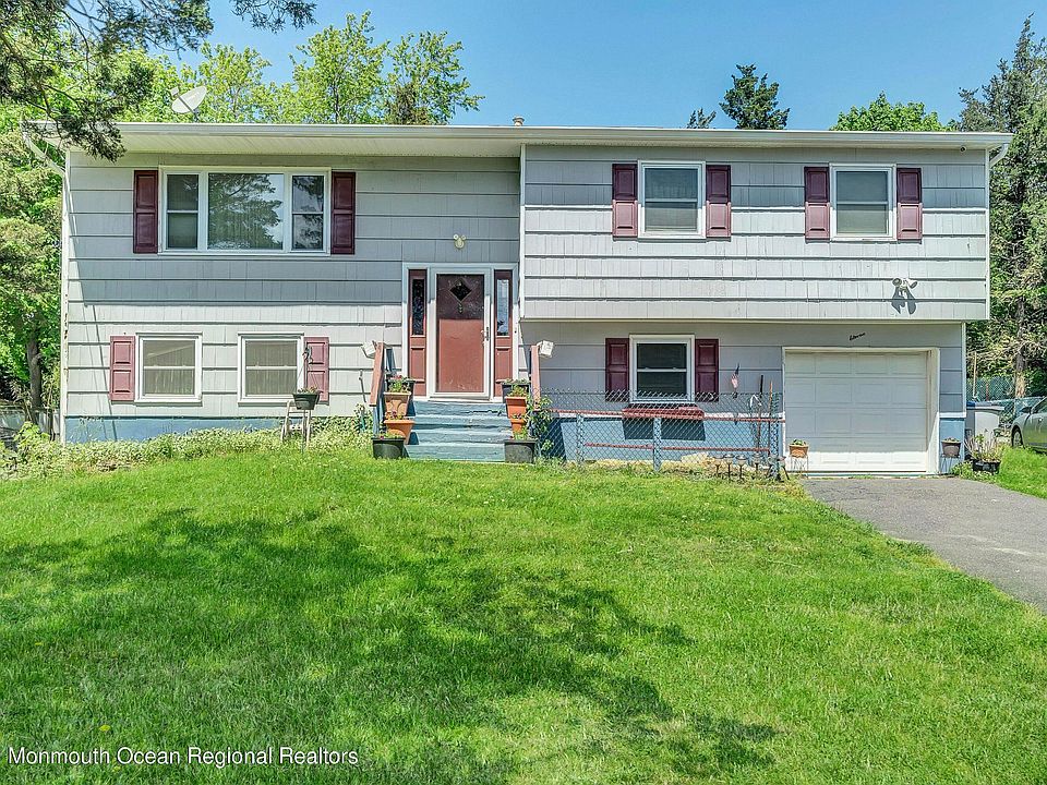 1st image of 11 Pleasant Ct