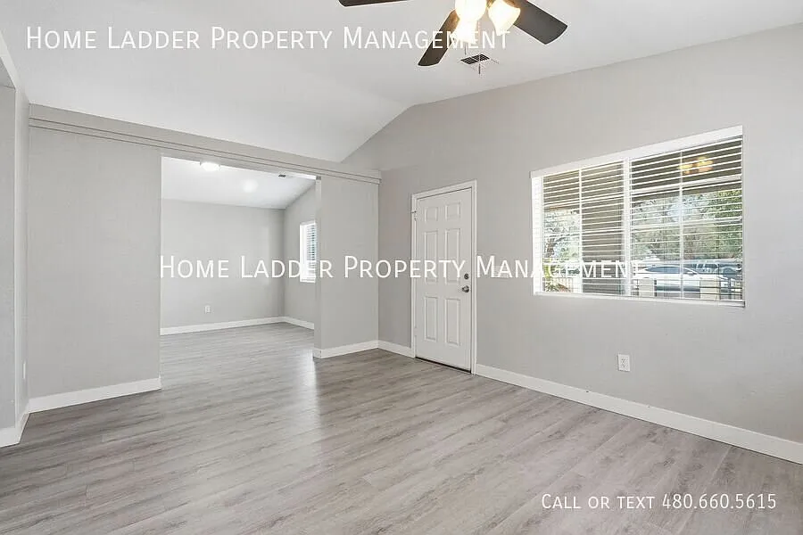 Room to Spread Out 4 Bed, 2 Bath Home in Casa Grande — Photo 4