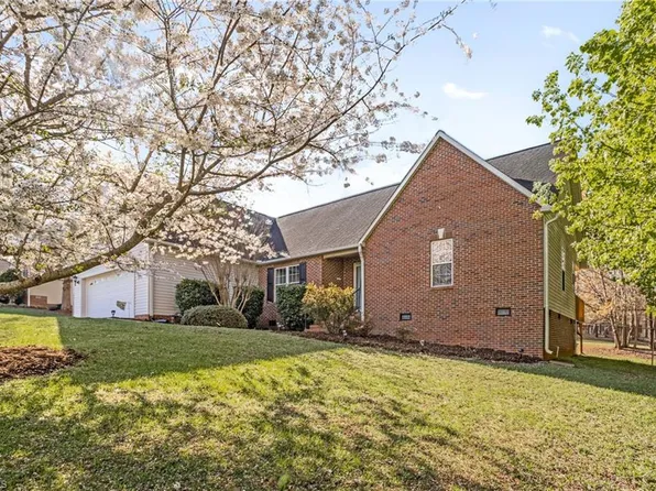 2287 Loflin Farlow Ln, Sophia, NC 27350