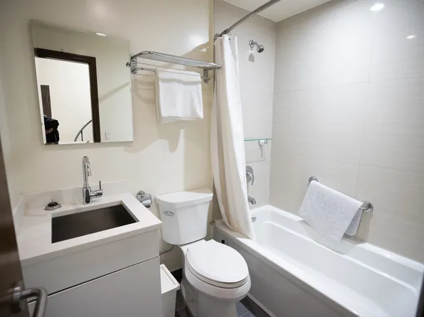 348 East 51st Street image 4 of 6