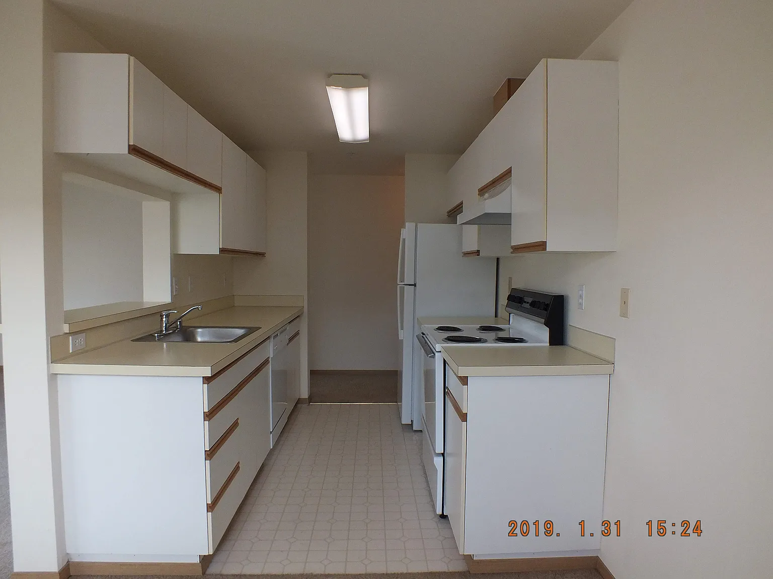 2 bed, 916 sqft, $1,750 — Photo 3