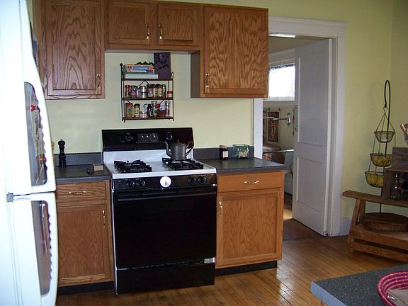 5th image of 2328 Grandview Ave