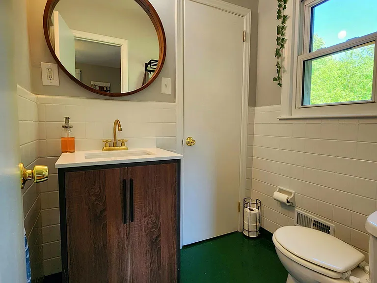 225 Shenandoah Cir — Photo 18