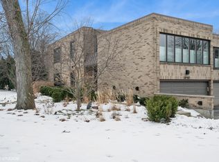 312 South Ave, Glencoe, IL 60022