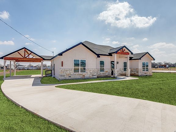 2nd image of 16934 Rancho Escondido