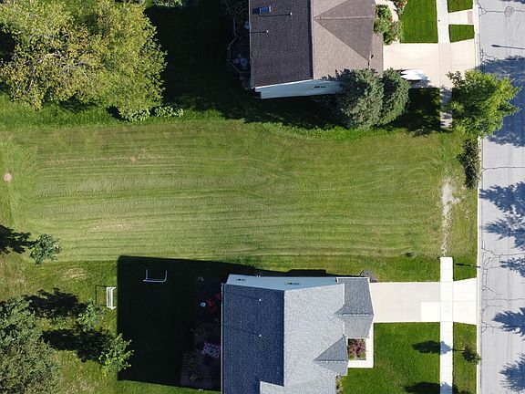 5th image of 8256 Bridgeway Dr