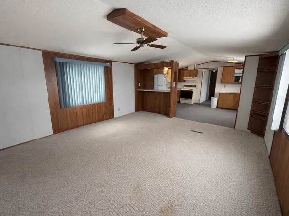 7 Commerce St, Holmen, WI 54636