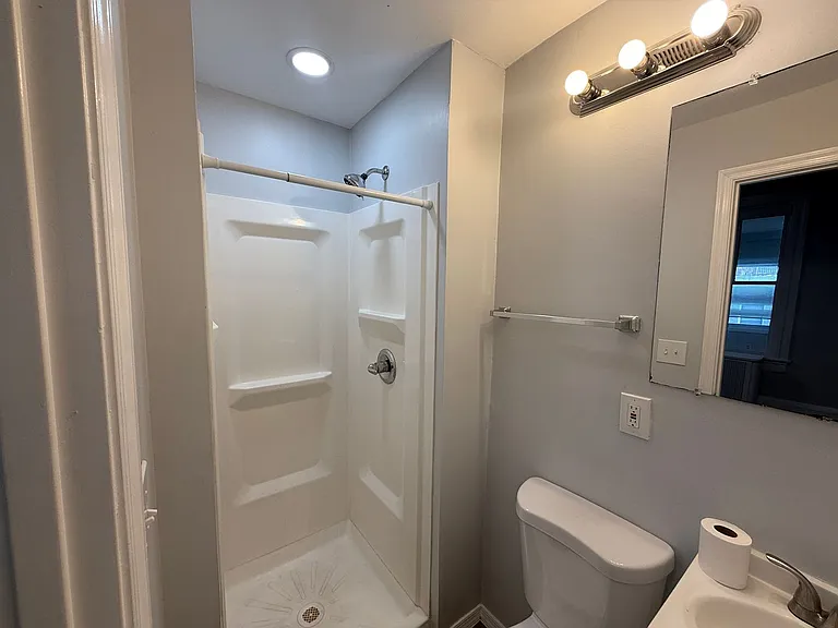 2030 N Capitol St NW — Photo 9
