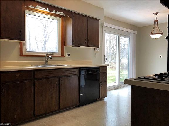 3rd image of 1132 Kay Dr