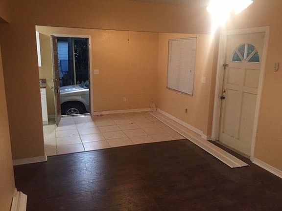 4th image of 10902 N Arden Ave
