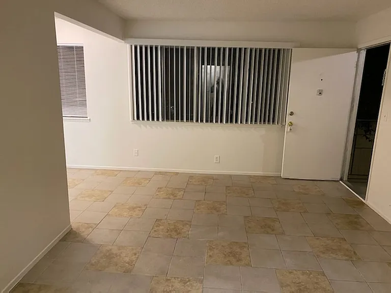 630 Maple St — Photo 13