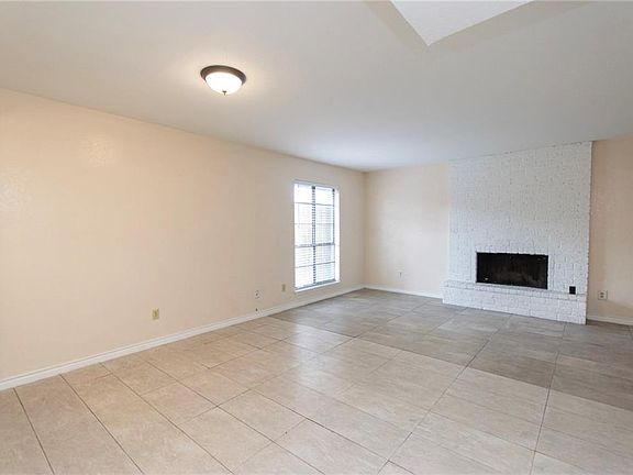 2nd image of 5022 Wingfoot Ln APT A