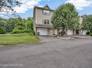 200 Parkedge Ln #D, Scranton, PA