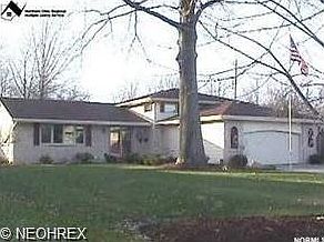 1st image of 2100 Chestnut Dr