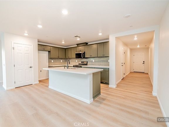 4th image of 453 Cimarron Dr