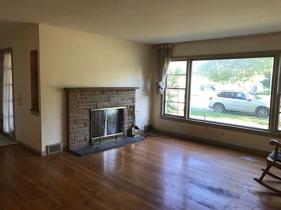 4th image of 4320 Keeney St
