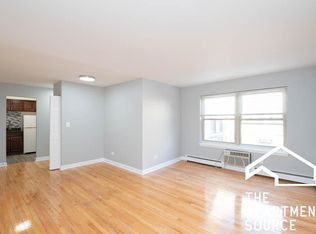 6832 N Sheridan Rd #574, Chicago, IL 60626