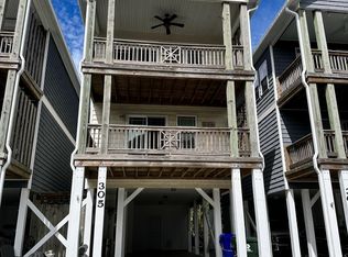 305 Vesta Ct, Surf City, NC 28445