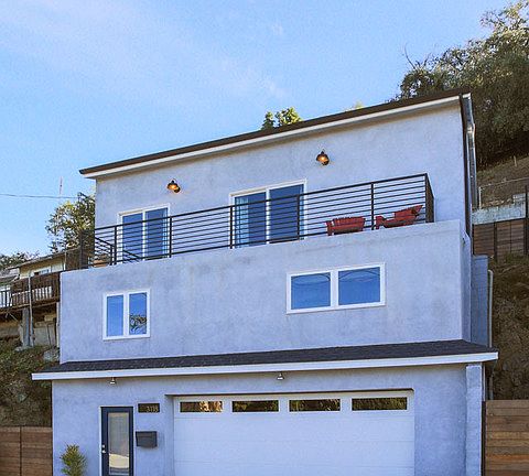 2nd image of 3118 Isabel Dr