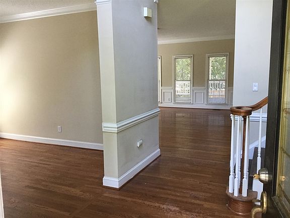 3rd image of 2525 Kirkholm Dr
