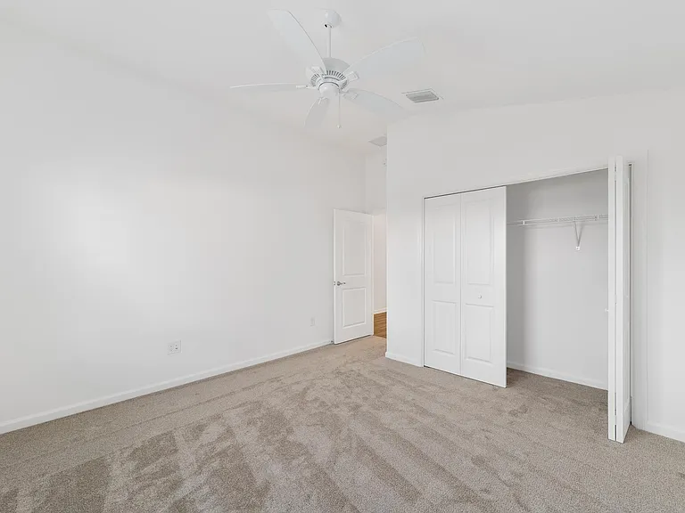 4323 Archer Ave — Photo 10