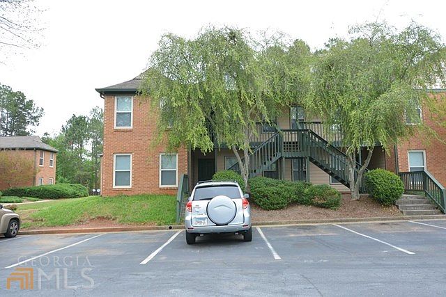 1st image of 415 Bedfort Dr