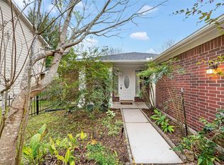 2135 Falling Oaks Rd, Houston, TX 77038