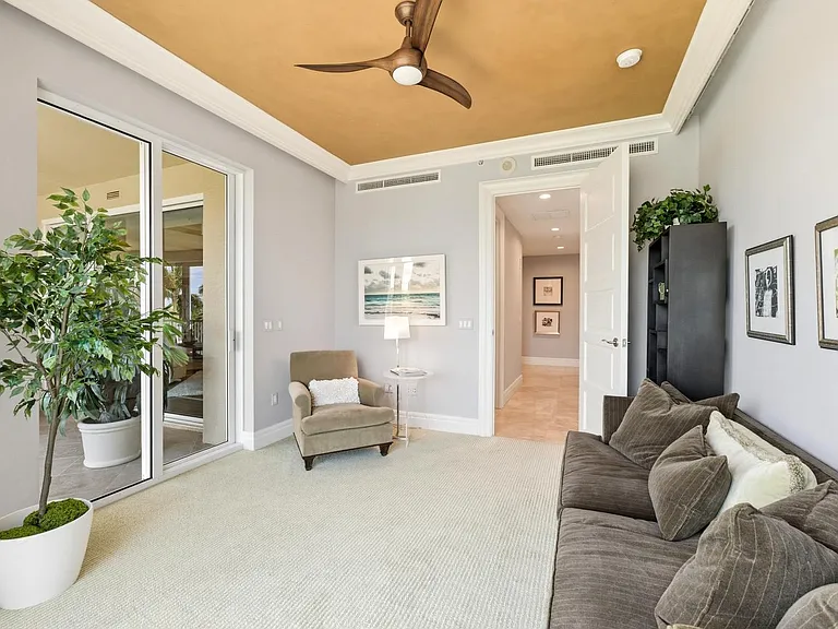 4501 Gulf Shore Blvd N #404 — Photo 20