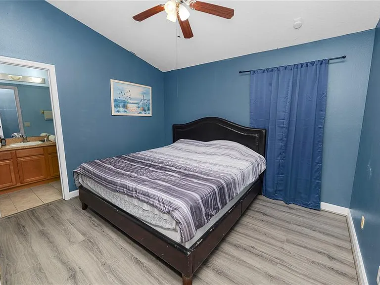 548 Old Bridge Cir — Photo 38