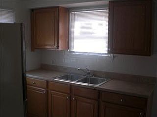 4th image of 7008 Noble Ct
