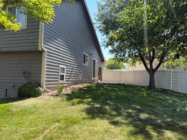 968 Durum Ct — Photo 22