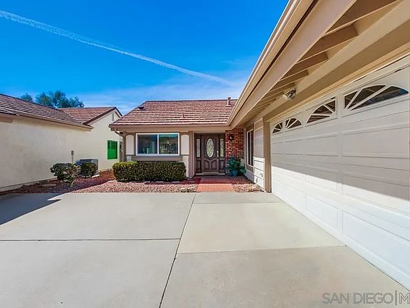 2nd image of 1156 Calle Del Baston