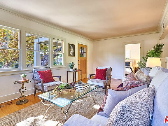 4th image of 649 W Montecito Ave