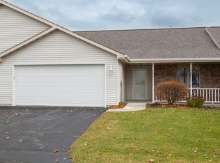 1835 Mapledale Ct, Sheboygan, WI 53081